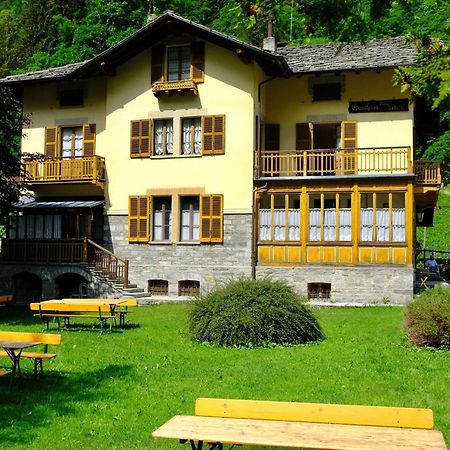 Hotel Villa Tedaldi Gressoney-Saint-Jean Kültér fotó