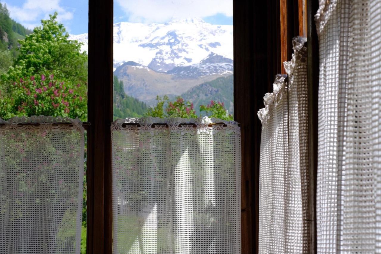 Hotel Villa Tedaldi Gressoney-Saint-Jean Kültér fotó