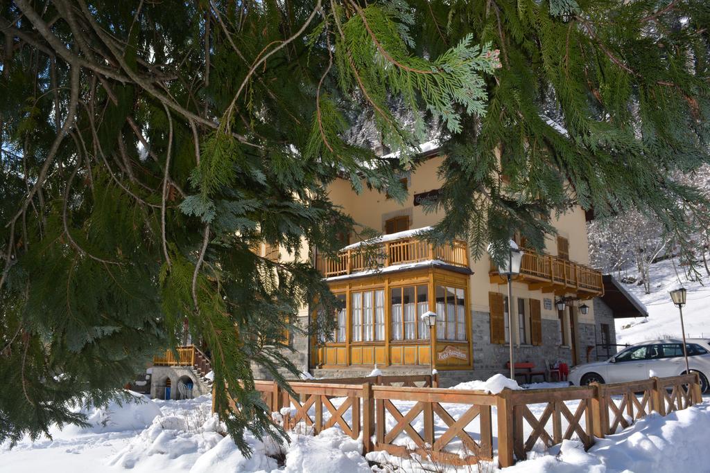 Hotel Villa Tedaldi Gressoney-Saint-Jean Kültér fotó