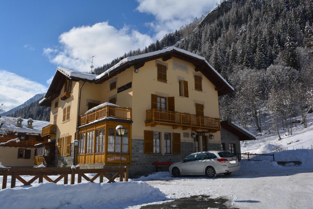 Hotel Villa Tedaldi Gressoney-Saint-Jean Kültér fotó