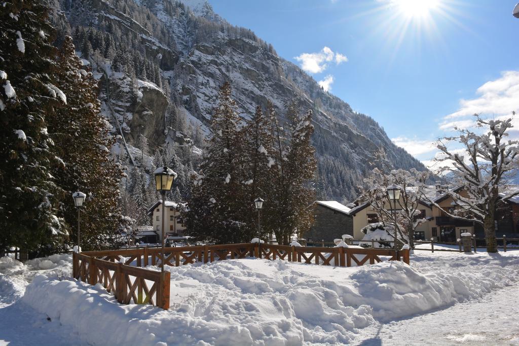 Hotel Villa Tedaldi Gressoney-Saint-Jean Kültér fotó