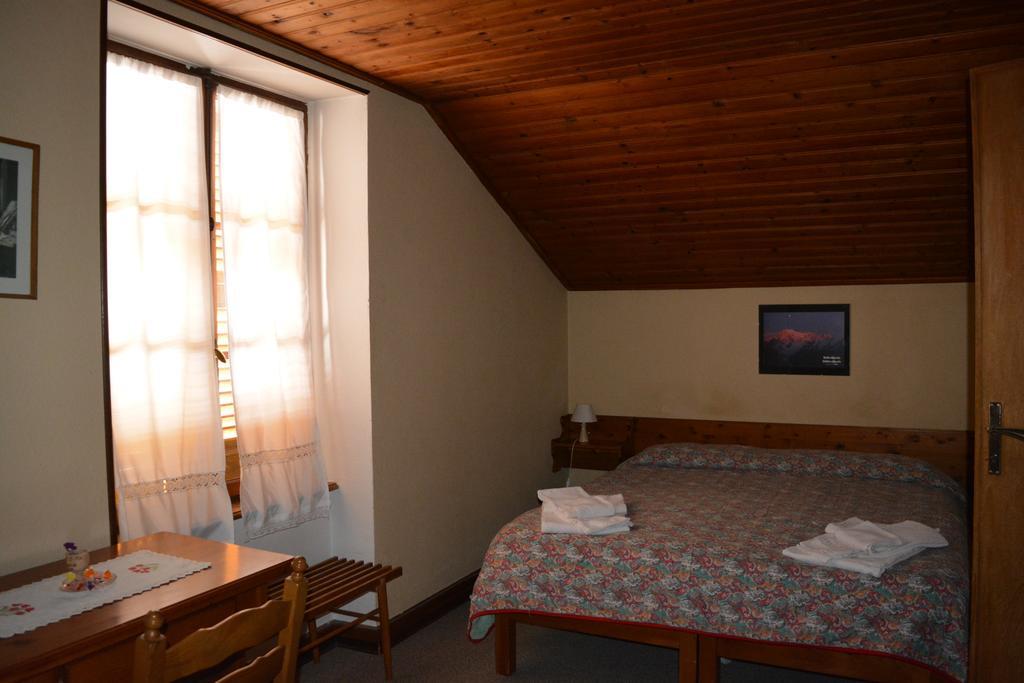 Hotel Villa Tedaldi Gressoney-Saint-Jean Kültér fotó