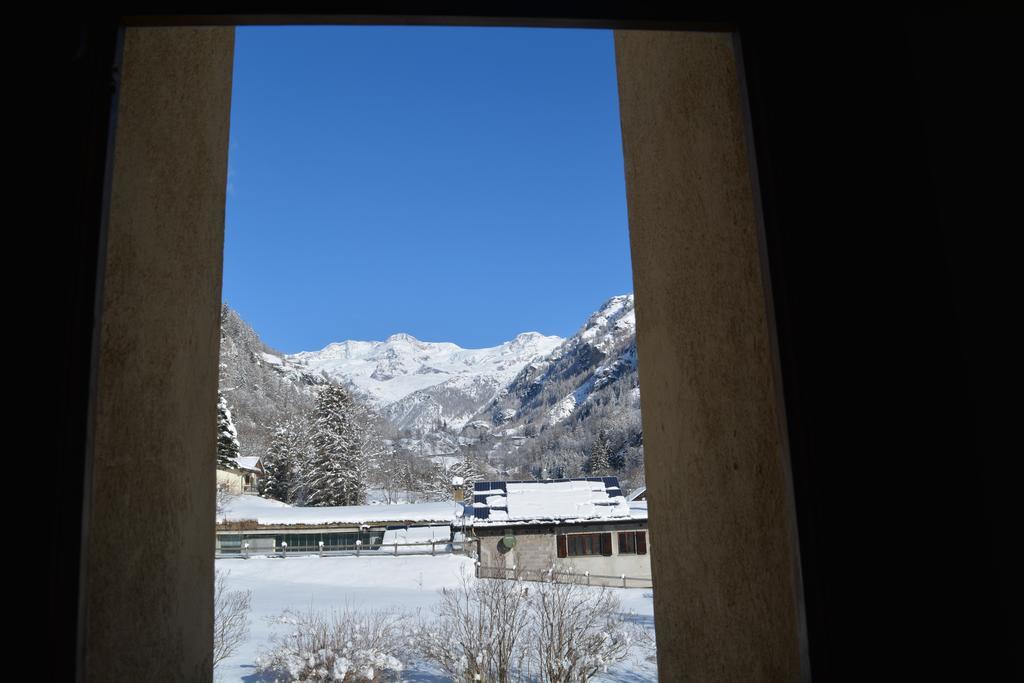 Hotel Villa Tedaldi Gressoney-Saint-Jean Kültér fotó
