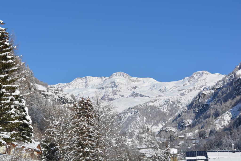 Hotel Villa Tedaldi Gressoney-Saint-Jean Kültér fotó