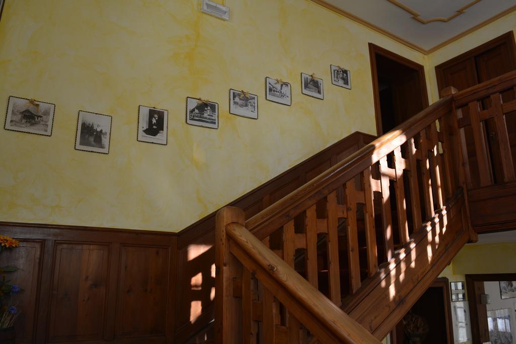 Hotel Villa Tedaldi Gressoney-Saint-Jean Kültér fotó